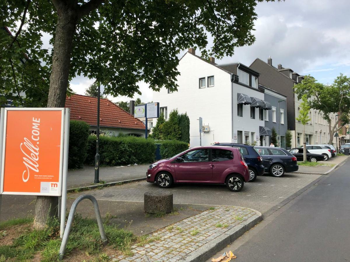 Pension Pagalies デュッセルドルフ エクステリア 写真